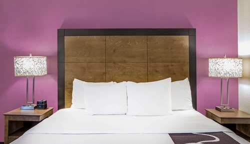 Room, 1 King Bed, Non Smoking