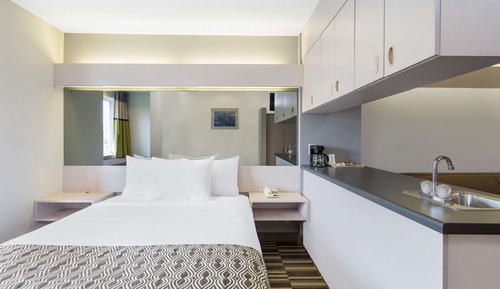 Standard Room, 1 Queen Bed, Smoking