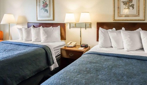 Standard Room, 2 Queen Beds, Non Smoking