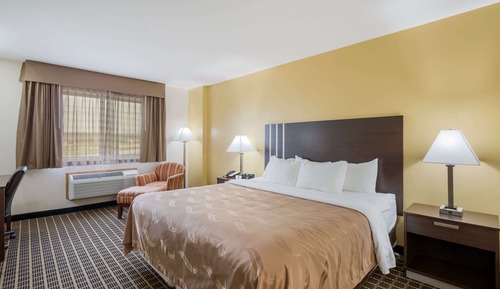 Standard Room, 1 King Bed, Non Smoking