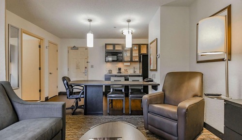 Suite, 1 Queen Bed with Sofa bed (One Bedroom)
