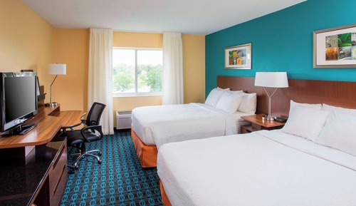 Room, 2 Queen Beds, Non Smoking (Hearing Accessible)