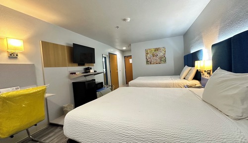 Room, 2 Queen Beds, Accessible, Non Smoking (Mobility Accessible)