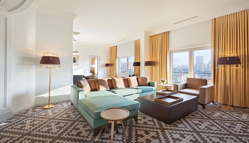 Regency, Suite, 1 King Bed