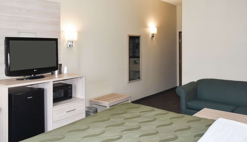 Studio Suite, 1 King Bed with Sofa bed, Non Smoking