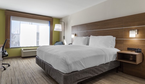 Standard Room, 1 King Bed