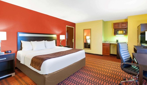 Room, 1 King Bed, Non Smoking