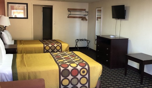 Room, 1 King Bed, Smoking