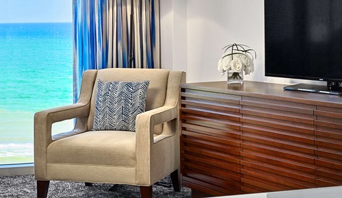 Premier Room, 1 King Bed, Accessible, Ocean View (Ocean Curve, Roll-In Shower)