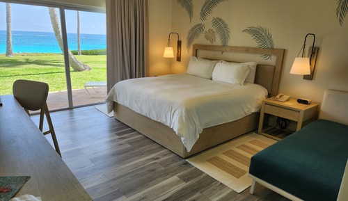 Room, Beachfront