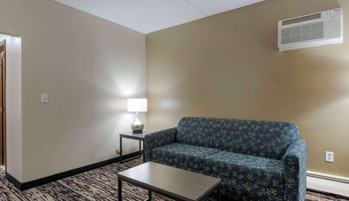 Suite, 1 King Bed with Sofa bed, Non Smoking