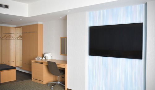 Corner Deluxe Twin Room, Non-Smoking (West Wing)