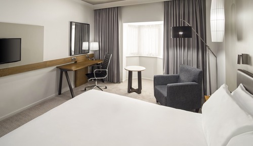 Standard Room, 1 Queen Bed