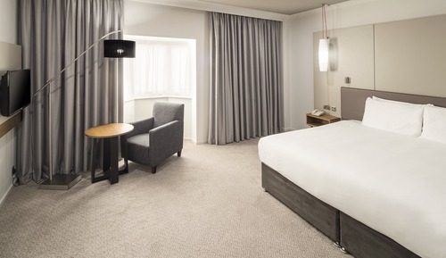 Premium Room, 1 Queen Bed with Sofa bed