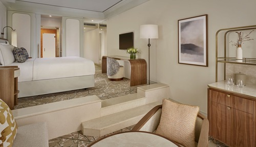 Junior Suite, Non Smoking, Resort View (Balcony)