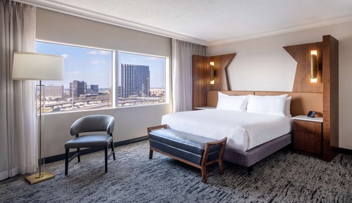 Suite, 1 King Bed (Peloton Bike)