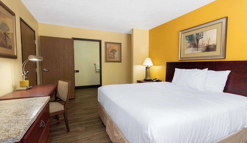 Room, 1 King Bed, Accessible, Non Smoking