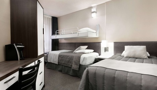 Standard Room, Multiple Beds, Non Smoking