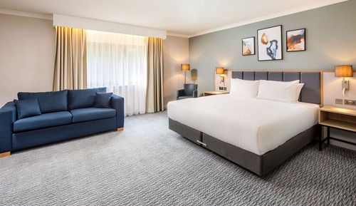 Junior Suite, 1 King Bed with Sofa bed
