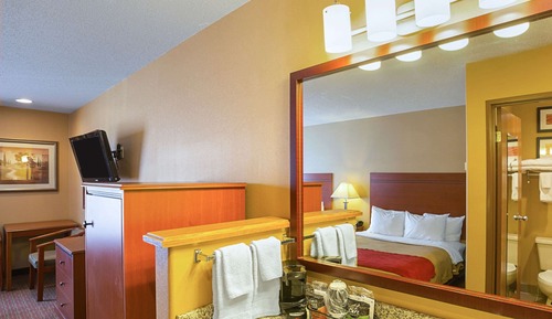 Standard Room, 2 Queen Beds, Non Smoking