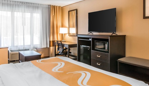 Suite, 1 King Bed with Sofa bed, Non Smoking