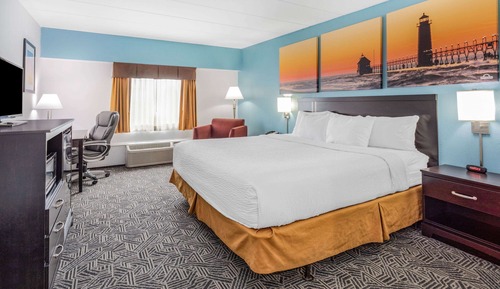 Standard Room, 1 King Bed