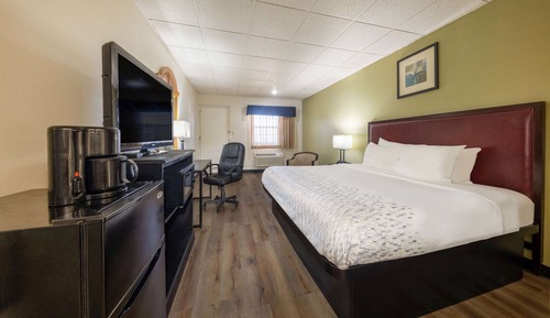 Room, 1 King Bed, Non Smoking