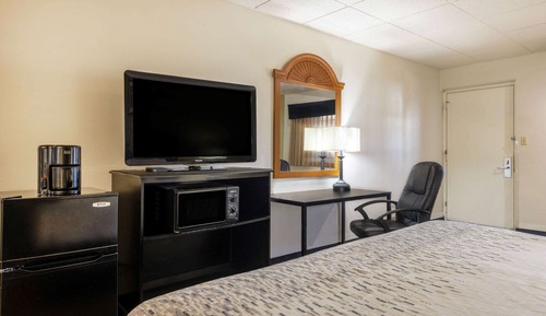 Room, 1 King Bed, Accessible, Non Smoking