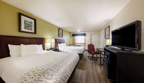 Room, 2 Queen Beds, Accessible, Non Smoking