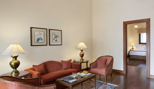 Deluxe Suite with Living Room