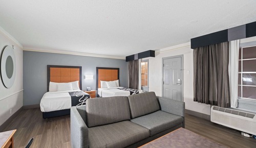 Suite, 2 Double Beds, Non Smoking