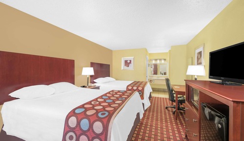 Room, 2 Queen Beds, Accessible, Non Smoking (Mobility Roll-In Shower)
