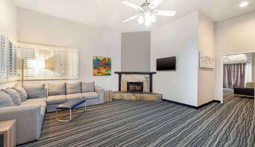Suite, 1 King Bed, Non Smoking, Refrigerator & Microwave (Oversized Room)