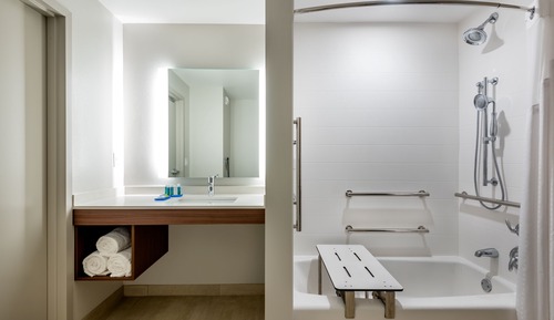 Suite, 1 King Bed, Accessible (Communications, Accessible Tub)