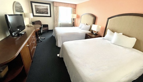 Deluxe Room, 2 Queen Beds, Non Smoking