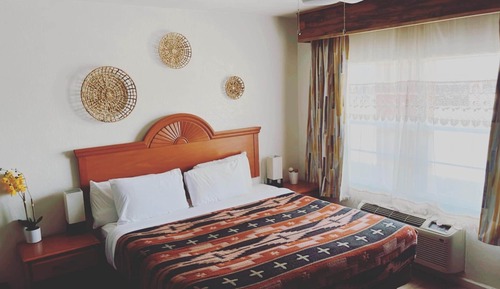 Suite, 1 King Bed, Non Smoking