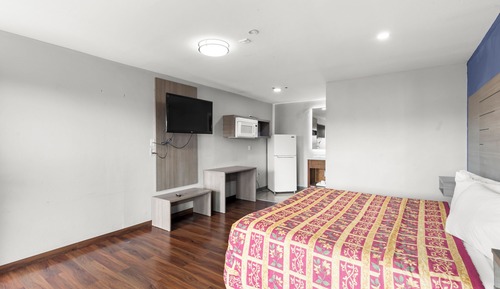 Standard Room, 1 King Bed