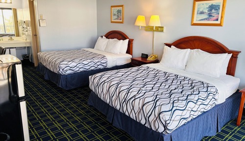 Room, 2 Queen Beds, Non Smoking