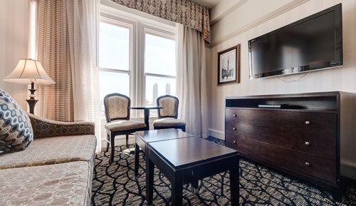 Junior Studio, 1 Queen Bed with Sofa bed, City View