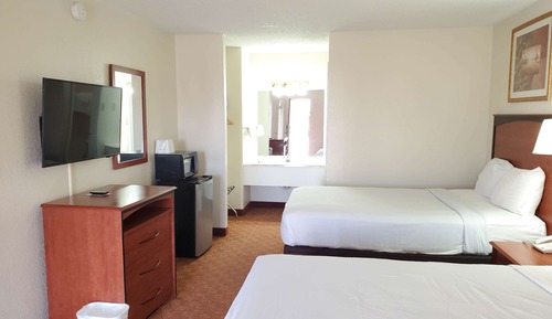 Deluxe Room, 2 Double Beds, Non Smoking, Refrigerator & Microwave