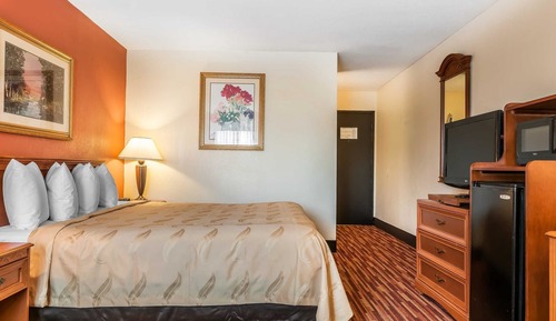 Standard Room, 1 King Bed, Smoking
