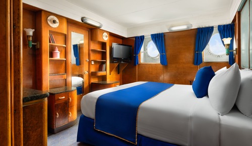Deluxe Room, 1 King Bed (Portside)