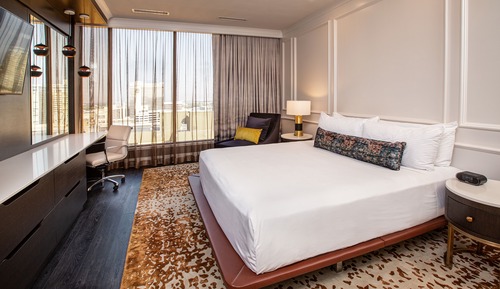 Aspen Tower Signature Suite II
