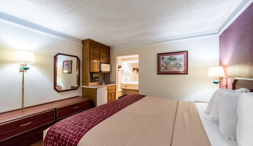 Deluxe Room, 1 King Bed, Accessible, Non Smoking