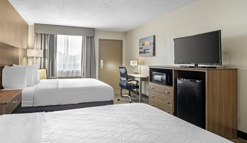 Standard Room, 2 Queen Beds, Non Smoking, Refrigerator
