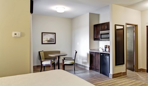 Standard Room, 1 King Bed, Non Smoking, Balcony
