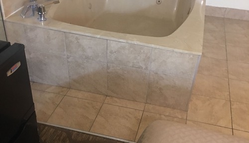Deluxe Room, 1 King Bed, Jetted Tub