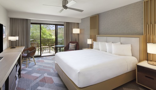 Room, 1 King Bed, Balcony