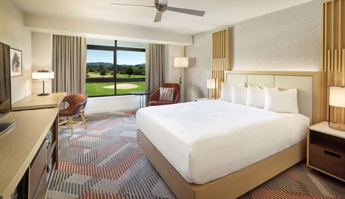 Room, 1 King Bed, Golf View