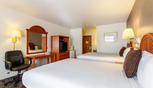 Room, 2 Queen Beds, Non Smoking